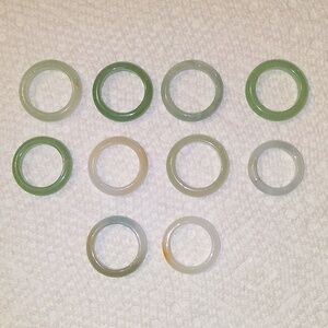 New Vintage lot of 10 Jade/Aventurine Rings Gem Stone Various sizes